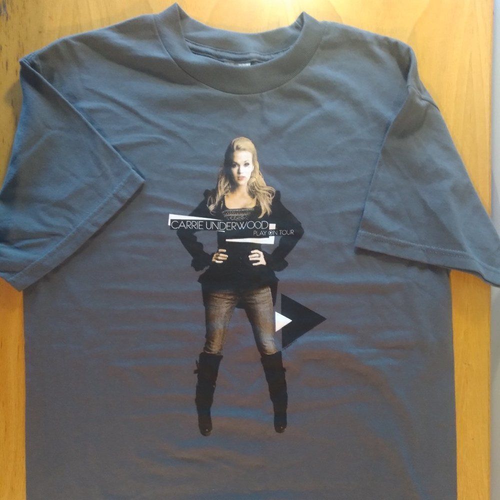 Deadstock Carrie Underwood Play On Tour 2010 T-Shirt